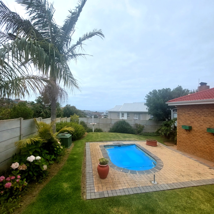 3 Bedroom Property for Sale in Dana Bay Western Cape